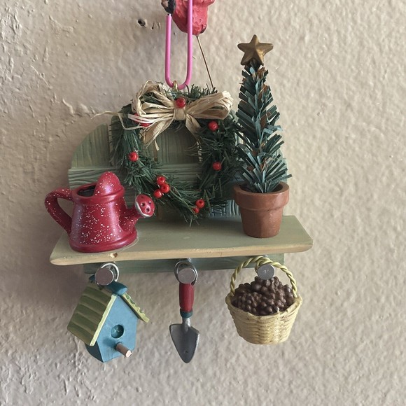 Hallmark Keepsake Ornament, Gardeners Christmas Corner, 2002 - Picture 6 of 7